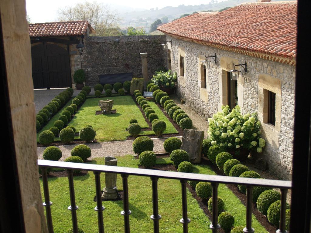 Hotel Palacio De La Pena Cantabria Ajo Kamer foto
