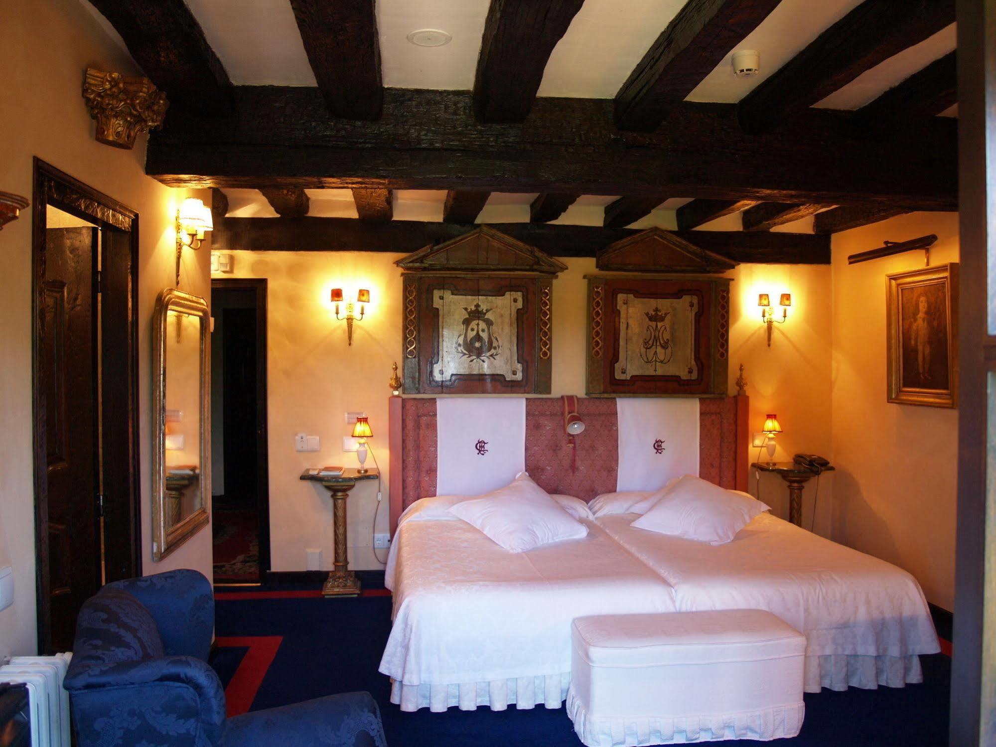 Hotel Palacio De La Pena Cantabria Ajo Buitenkant foto