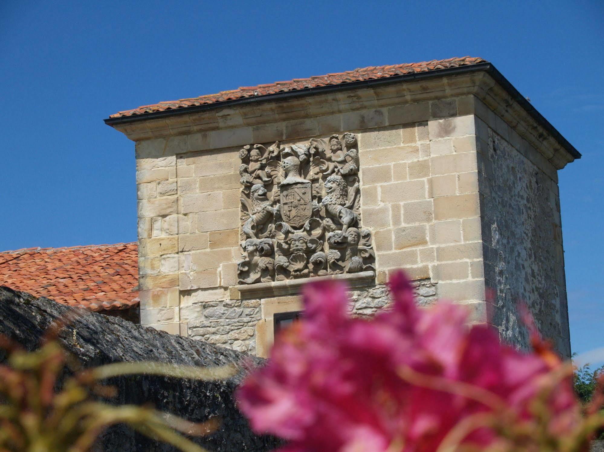 Hotel Palacio De La Pena Cantabria Ajo Buitenkant foto